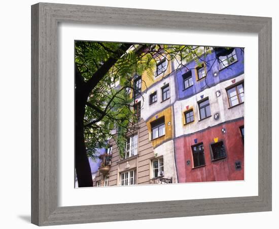 Hundertwasser Haus, Apartment House Designed by Artist Friedensreich Hundertwasser, Vienna, Austria-Paul Harris-Framed Photographic Print