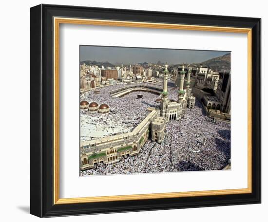 Hundreds of Thousands of Pilgrims Perform Friday Prayers at the Great Mosque in Mecca, Saudi Arabia-null-Framed Premium Photographic Print