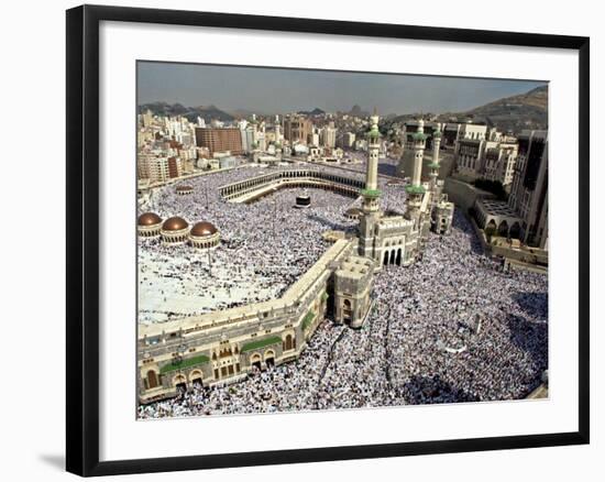 Hundreds of Thousands of Pilgrims Perform Friday Prayers at the Great Mosque in Mecca, Saudi Arabia-null-Framed Photographic Print