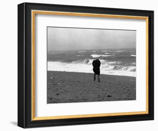 Hurricane Belle 1976-Charles Bennett-Framed Photographic Print