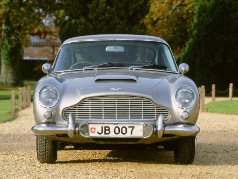 Photographic Print: 1965 Aston Martin DB5, James Bond: 12x9in