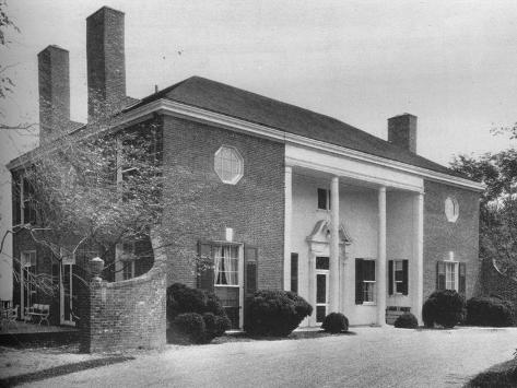 Photographic Print: Main building, Creek Club, Locust Valley, New York, 1925: 12x9in