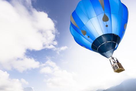 Photographic Print: Söll, Tirol, Austria: Hot-Air Balloons Starting, 26Th International Libro Balloon Cup by Axel Brunst: 24x16in