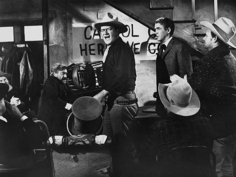 Photo: THE MAN WHO SHOT LIBERTY VALANCE, 1962 directed by JOHN FORD John Wayne and James Stewart (b/w phot: 32x24in