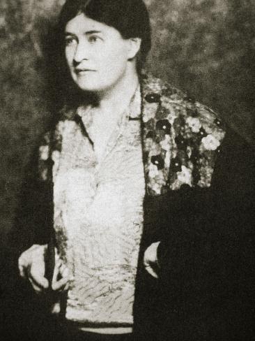 Photographic Print: Willa Cather, American novelist, mid 1920s: 12x9in