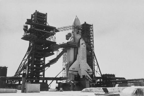 Photographic Print: Soviet Space Shuttle, Buran, on Launchpad. by Ria Novosti: 12x8in