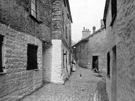 Giclee Print: Sepulchre Lane, Kendal, Cumbria, 1924-1926 by Valentine & Sons: 12x9in