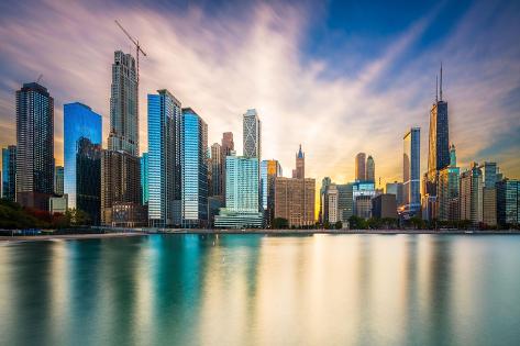 Photo: Chicago, Illinois, USA downtown skyline from Lake Michigan at dusk: 12x8in