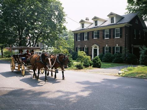 Photographic Print: Horse and Carriage in Lee Avenue, Lexington, Virginia, United States of America, North America by Pearl Bucknall: 24x18in