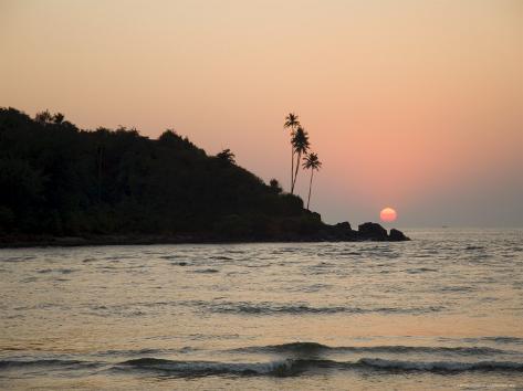 Photographic Print: Sunset Over the Arabian Sea, Mobor, Goa, India by R H Productions: 24x18in
