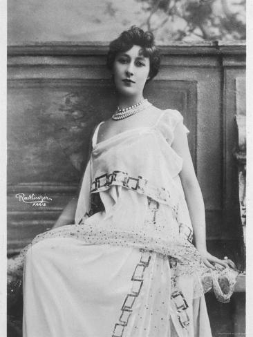 Photographic Print: Liane de Pougy French Actress Poster: 24x18in