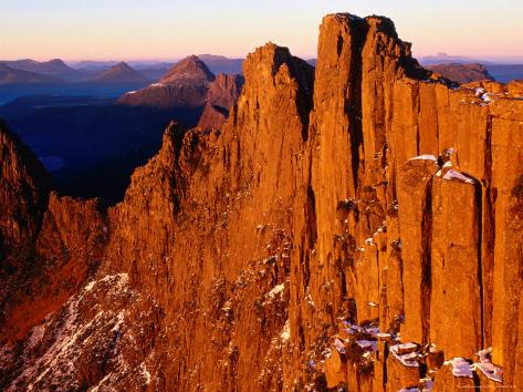 Photographic Print: Dawn on Du Cane Range, Cradle Mountain-Lake St. Clair National Park, Tasmania, Australia by Grant Dixon: 24x18in