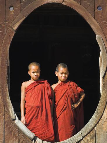 Photographic Print: Monks, Shwe Yaunghwe Kyaung Monastery Poster by Jane Sweeney: 24x18in