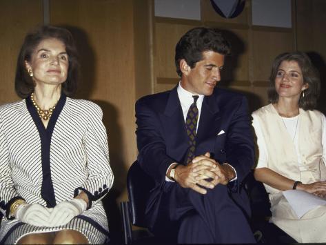 Premium Photographic Print: Jacqueline Kennedy Onassis and Her Children John F. Kennedy Jr. and Caroline Kennedy Schlossberg: 24x18in