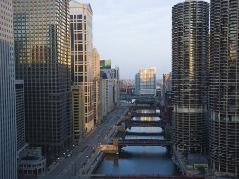 Photographic Print: Skyscrapers Along the Chicago River and West Wacker Drive at Dawn, Chicago, Illinois, USA by Amanda Hall: 24x18in