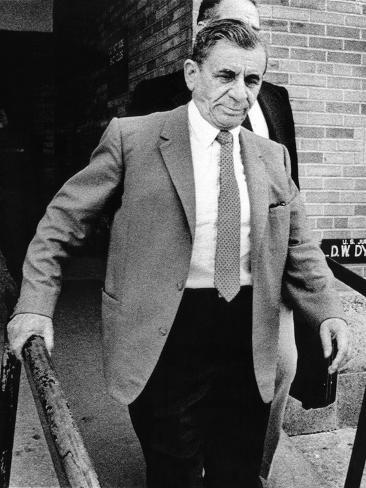 Photo: Meyer Lansky Leaves Federal Court Jul 19, 1973 after Pleading Innocent to Income Tax Evasion: 24x18in