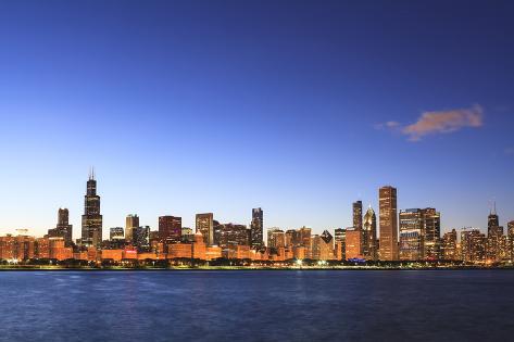 Photographic Print: Chicago Skyline and Lake Michigan at Dusk with the Willis Tower on the Left, Chicago, Illinois, USA by Amanda Hall: 24x16in