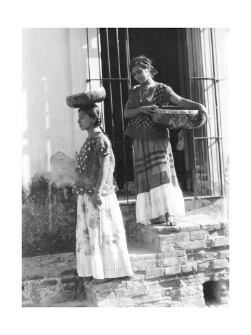 Photographic Print: Women in Tehuantepec, Mexico Outdoor Art by Tina Modotti: 24x18in