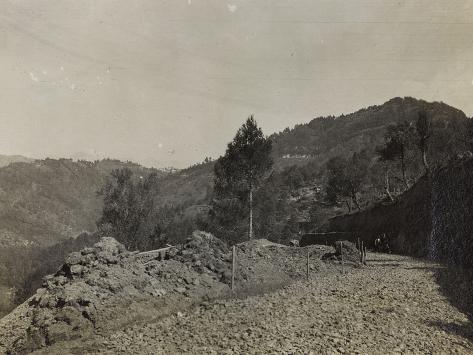 Photographic Print: Soldiers on the Trail of Liga During the First World War by Luigi Verdi: 24x18in