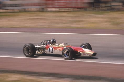Photographic Print: Graham Hill's Lotus at Speed, Spanish Grand Prix, Jarama, Madrid, 1968: 24x16in