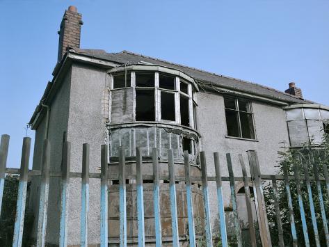 Photographic Print: Abandoned House by Robert Brook: 24x18in