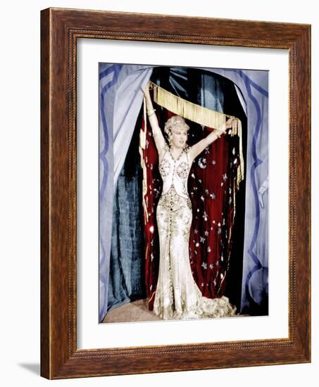 I'M NO ANGEL, Mae West, 1933-null-Framed Photo