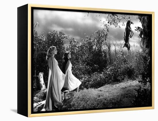 I Walked With A Zombie, Christine Gordon, Frances Dee, 1943-null-Framed Stretched Canvas
