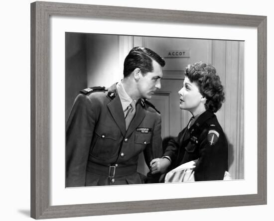 I Was A Male War Bride, Cary Grant, Ann Sheridan, 1949-null-Framed Photo