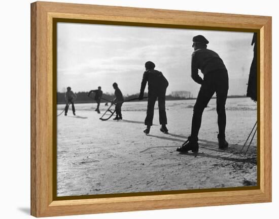 Ice Hockey-null-Framed Premier Image Canvas