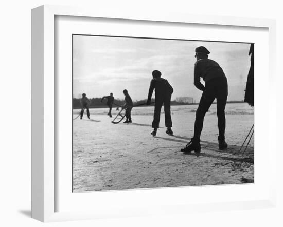 Ice Hockey-null-Framed Photographic Print