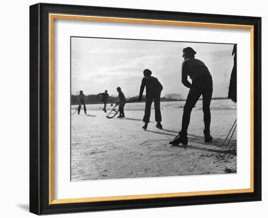 Ice Hockey-null-Framed Photographic Print