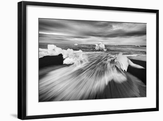 Iceland 83-Maciej Duczynski-Framed Photographic Print