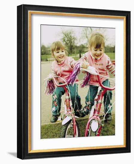 Identical Twin Girls-Ian Boddy-Framed Photographic Print