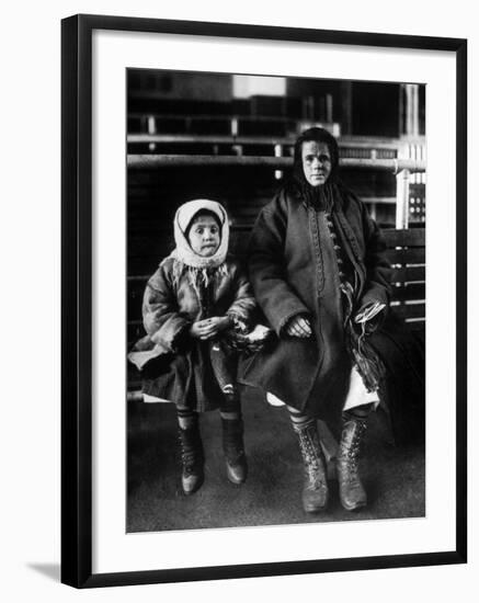 Immigrant Mother and Daughter, Ellis Island, 1902-null-Framed Photo