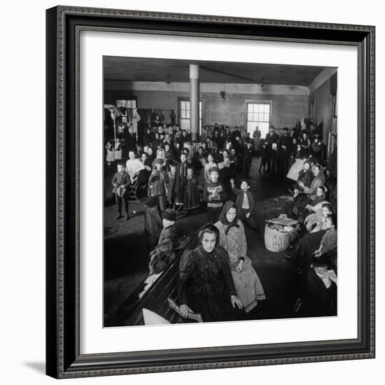 Immigrants Awaiting Examination at Ellis Island, 1902-null-Framed Photo