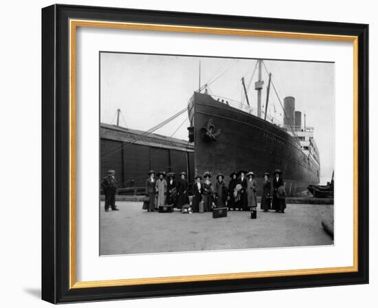 Immigration to the USA, British Women in New York-null-Framed Photographic Print