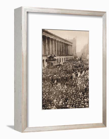 'In Birmingham: King Edward VIII. proclaimed in the second largest city in England', 1936-Unknown-Framed Photographic Print