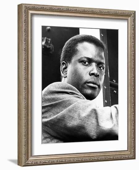 In the Heat of the Night, Sidney Poitier, 1967-null-Framed Photo