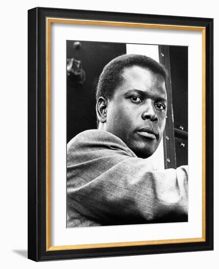 In the Heat of the Night, Sidney Poitier, 1967-null-Framed Photo