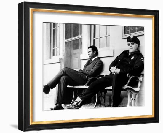 In the Heat of the Night, Sidney Poitier, Rod Steiger, 1967-null-Framed Photo