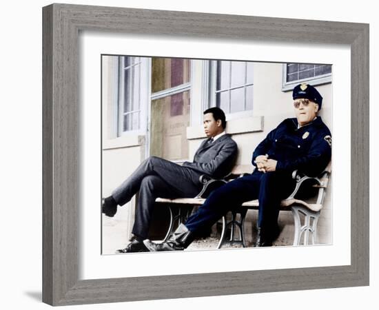 In the Heat of the Night, Sidney Poitier, Rod Steiger, 1967-null-Framed Photo