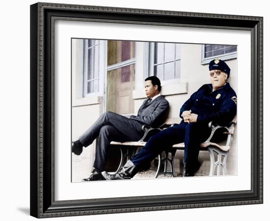 In the Heat of the Night, Sidney Poitier, Rod Steiger, 1967-null-Framed Photo