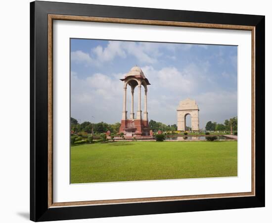 India Gate, 42 Metre High, Eastern End of the Rajpath, New Delhi, Delhi, India, Asia-Gavin Hellier-Framed Photographic Print