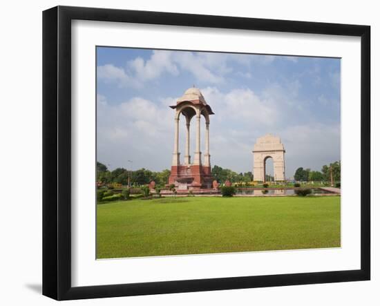 India Gate, 42 Metre High, Eastern End of the Rajpath, New Delhi, Delhi, India, Asia-Gavin Hellier-Framed Photographic Print