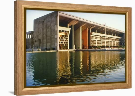 India: Supreme Court-Le Corbusier-Framed Premier Image Canvas