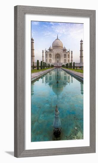 India. View of the Taj Mahal in Agra.-Ralph H^ Bendjebar-Framed Photographic Print