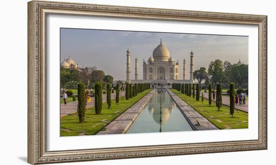 India. View of the Taj Mahal in Agra.-Ralph H. Bendjebar-Framed Photographic Print
