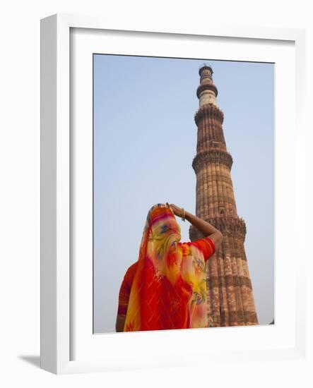 Indian Women at Qutb Minar (UNESCO World Heritage Site), Delhi, India-Keren Su-Framed Photographic Print