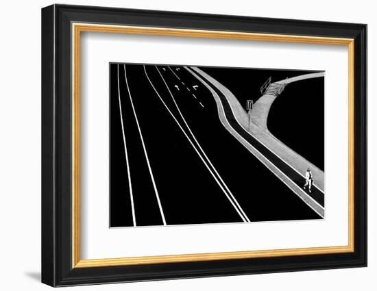 Individual-Samanta-Framed Photographic Print