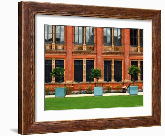 Inner Courtyard Garden at John Madejski Garden-Kim Wilkie-Framed Photographic Print